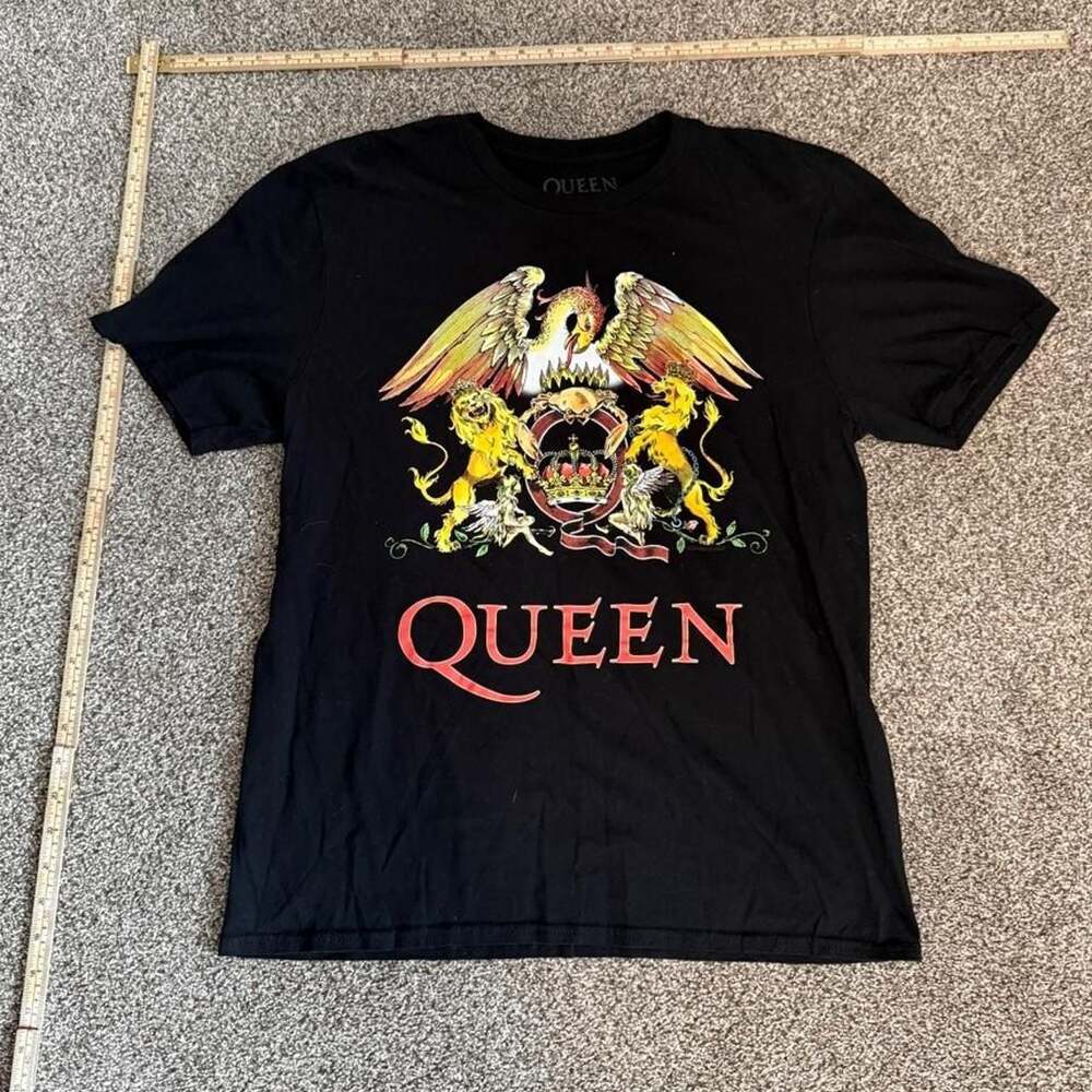 Queen Official Merch Crest Logo Band T-Shirt
